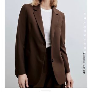 Brown straight cut blazer with pockets